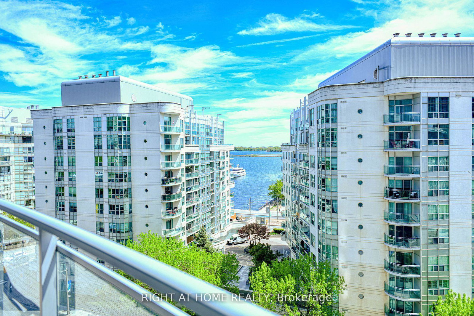38-dan-leckie-way-s-toronto-toronto-ontario-c13659432