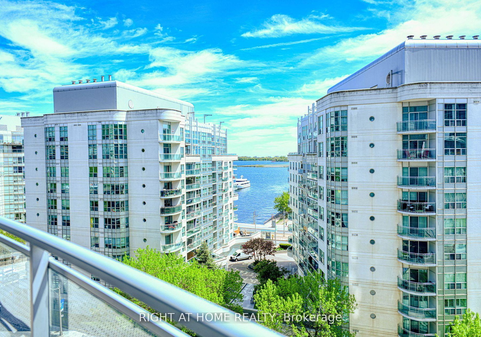 38-dan-leckie-way-s-toronto-toronto-ontario-c13659432