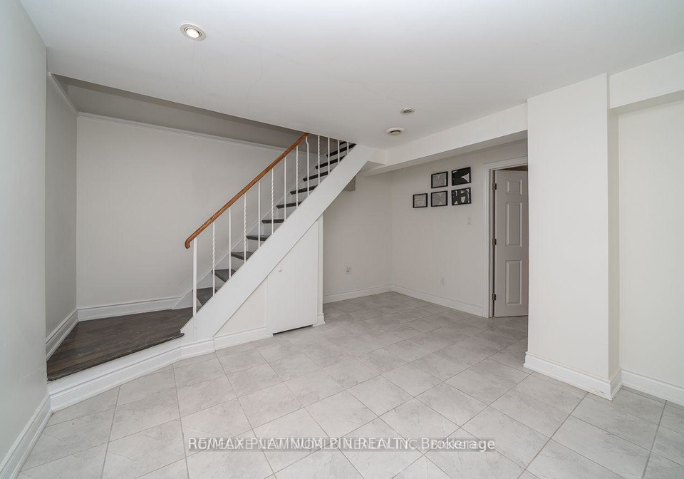 61-snowcrest-crescent-toronto-north-york-ontario-c13659452