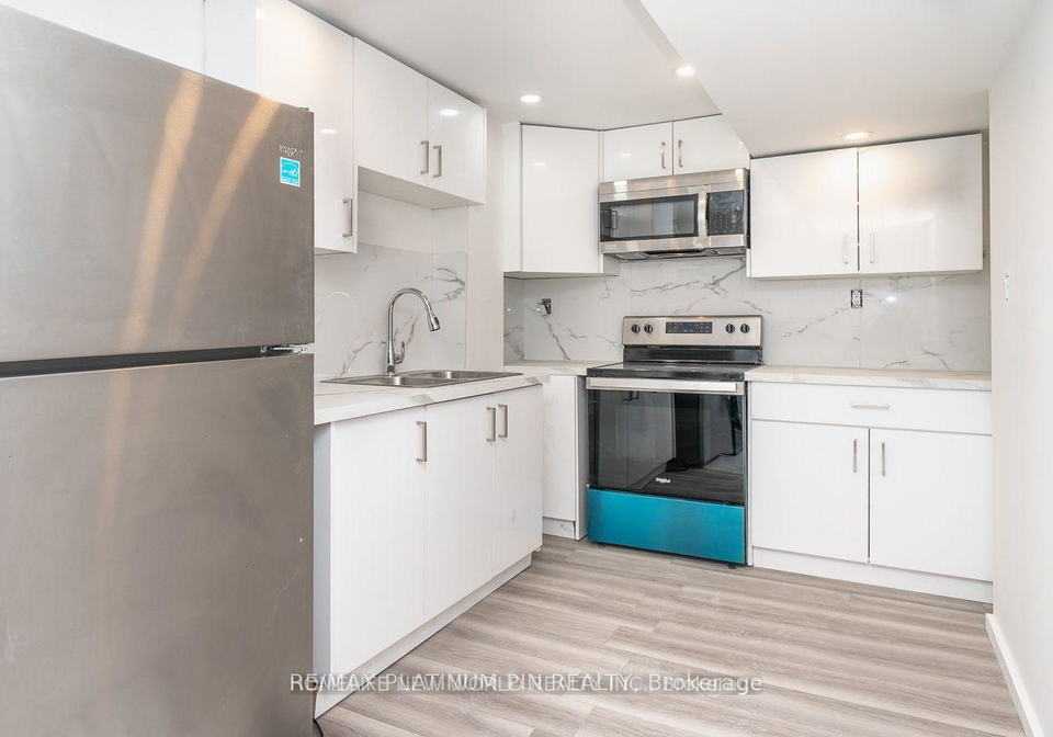 61-snowcrest-crescent-toronto-north-york-ontario-c13659452