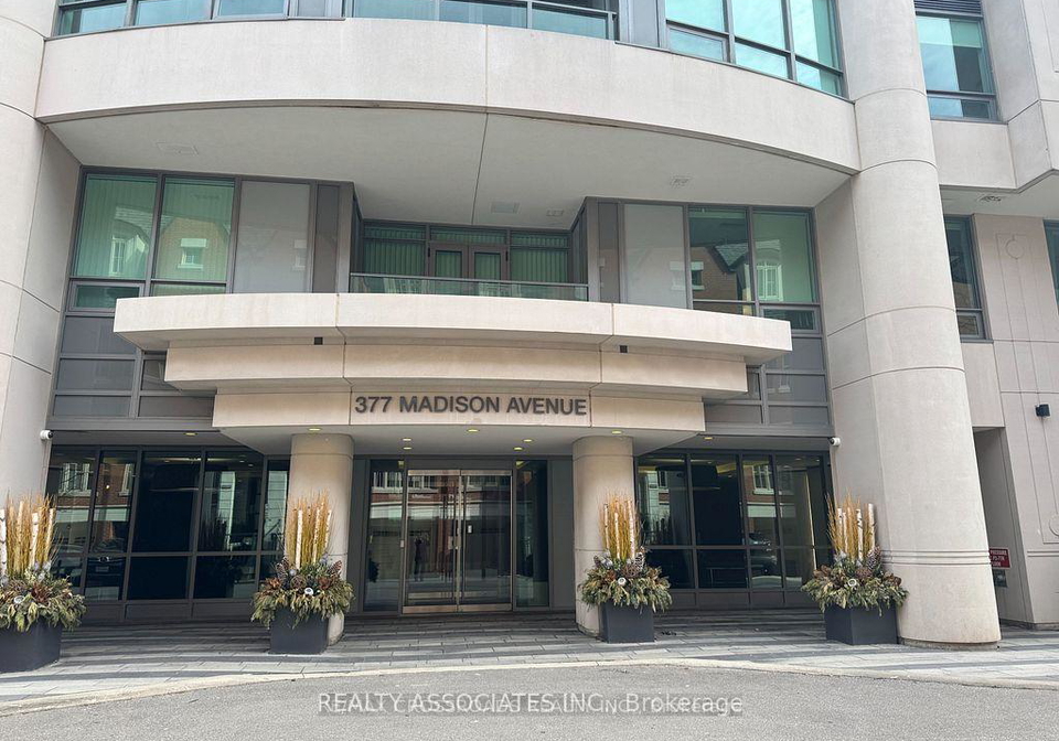 377-madison-avenue-toronto-toronto-ontario-c13659546