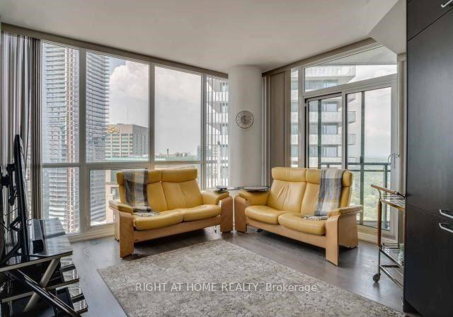 45-charles-street-e-toronto-toronto-ontario-c13659658