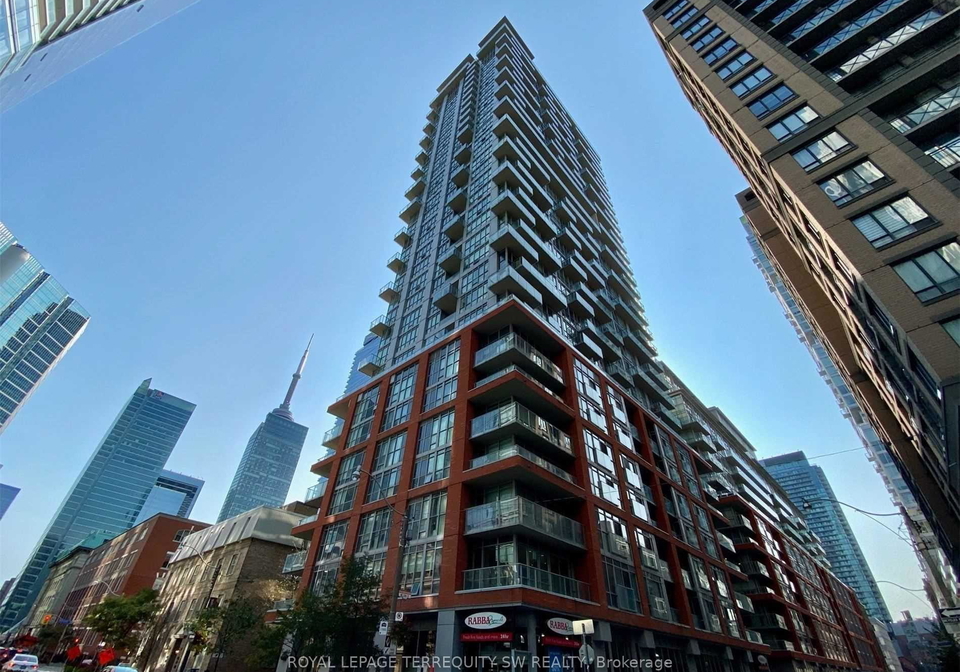 126-simcoe-street-toronto-toronto-ontario-c13659670