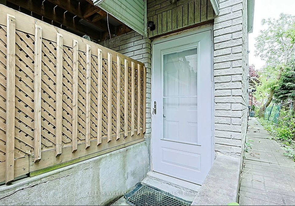 61-fairchild-avenue-toronto-toronto-ontario-c13659684