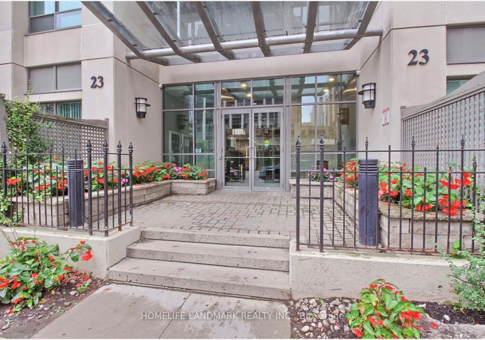 23-hollywood-avenue-toronto-north-york-ontario-c13660174