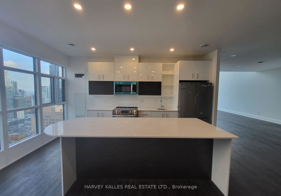 55-w-charles-street-w-toronto-toronto-ontario-c13660202