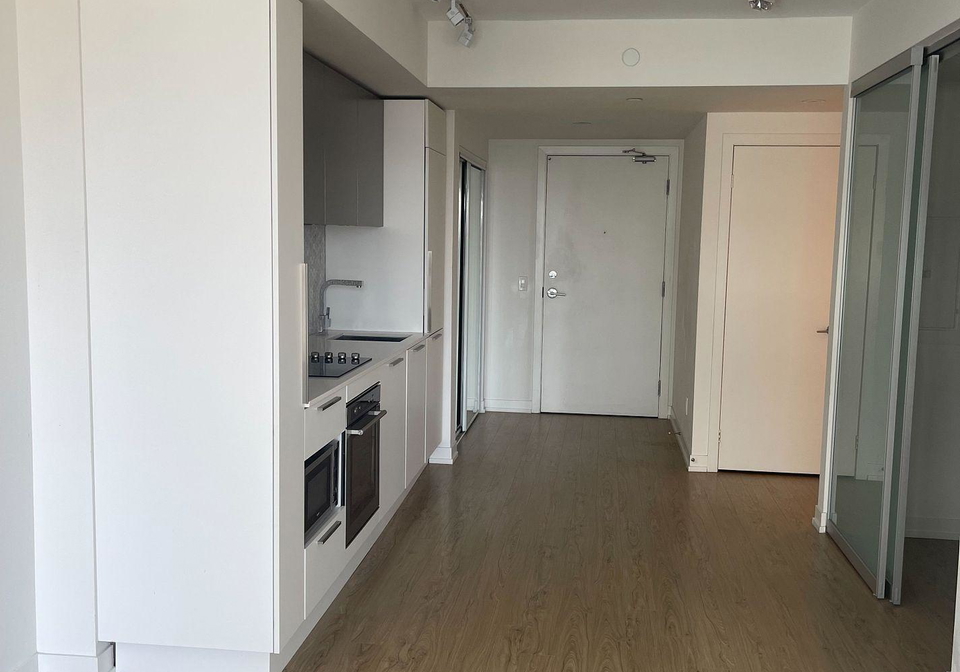 85-wood-street-toronto-toronto-ontario-c13660338