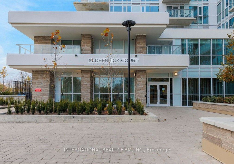 10-deerlick-court-toronto-north-york-ontario-c13660352