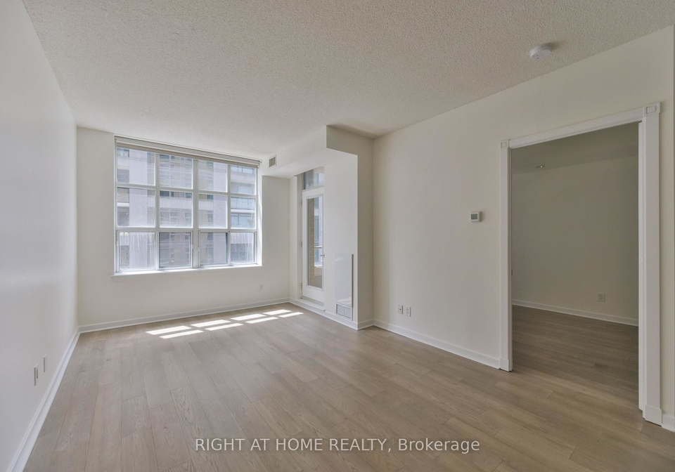 438-richmond-street-w-toronto-toronto-ontario-c13660362