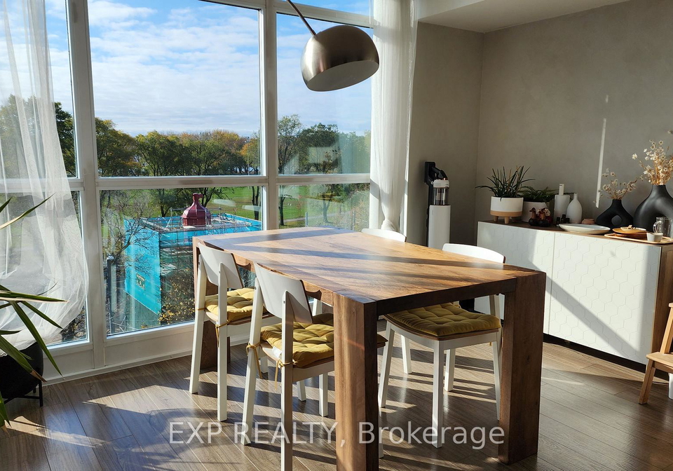 215-fort-york-boulevard-toronto-toronto-ontario-c13660386
