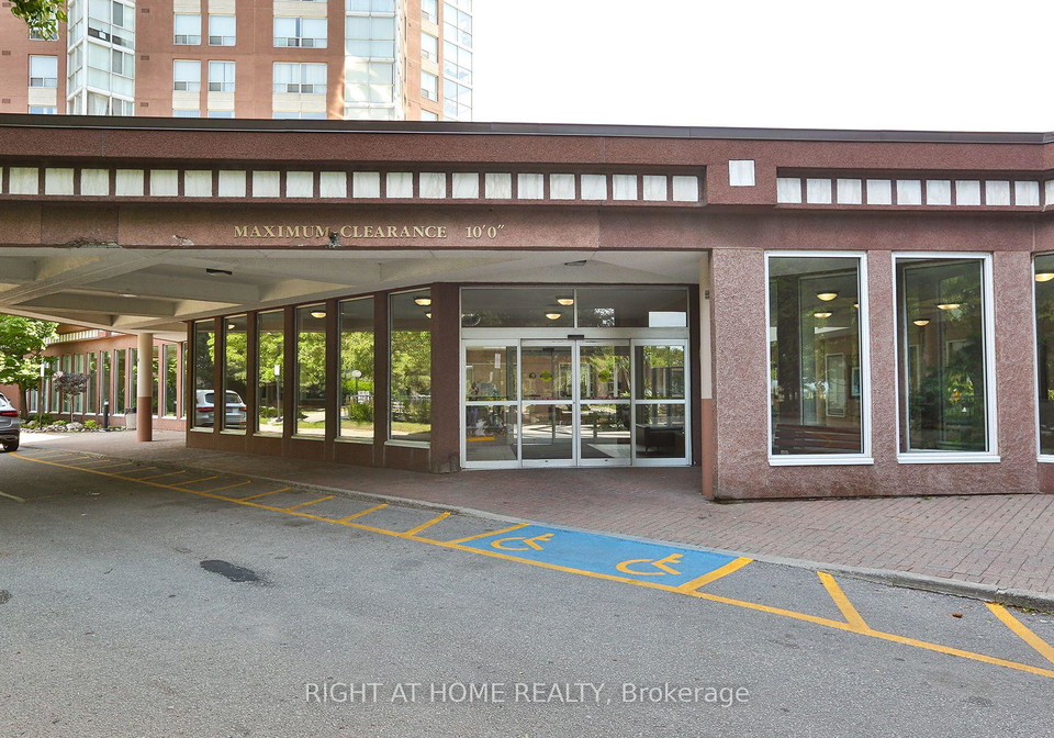 7-concorde-place-toronto-north-york-ontario-c13660442