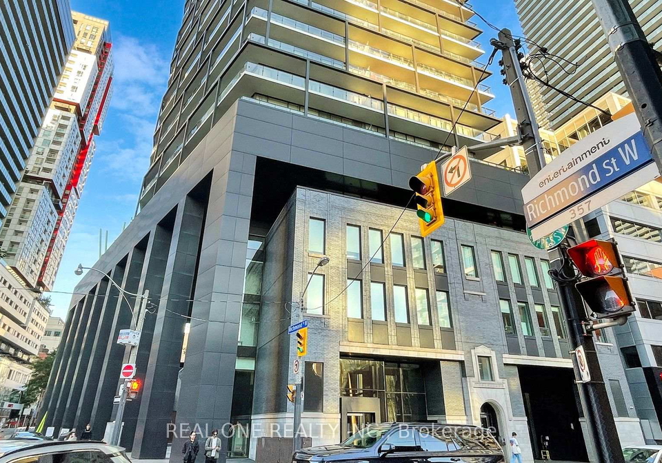 125-peter-street-toronto-toronto-ontario-c13660510