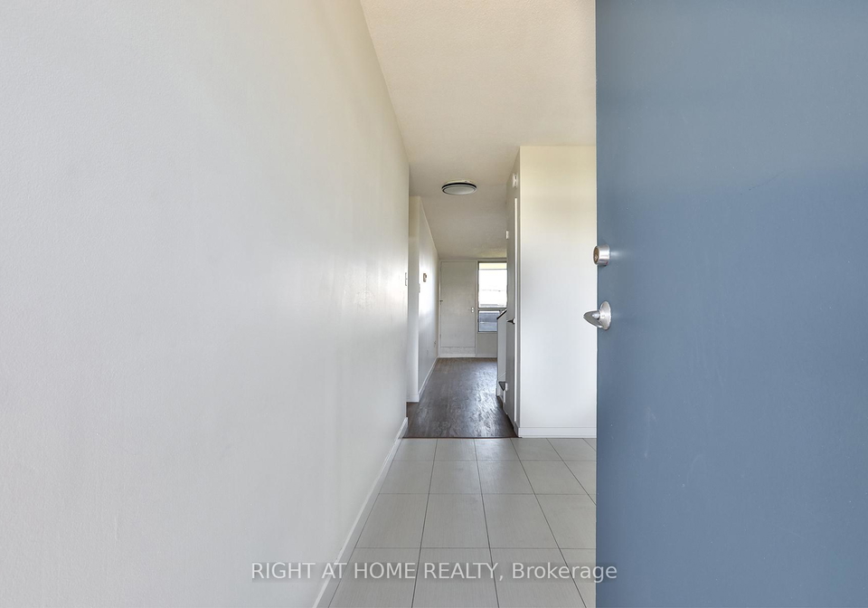 35-sunny-glenway-toronto-east-york-ontario-c13660514
