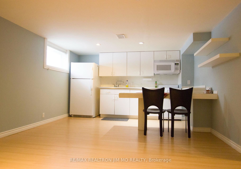 192-maxome-avenue-toronto-north-york-ontario-c13660530