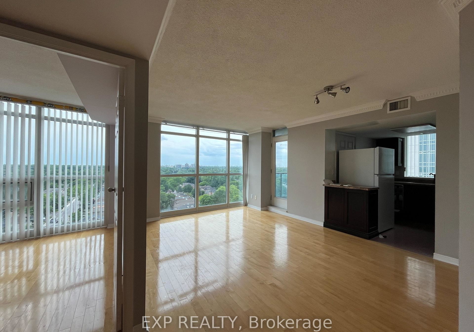 28-harrison-garden-boulevard-toronto-north-york-ontario-c13660568