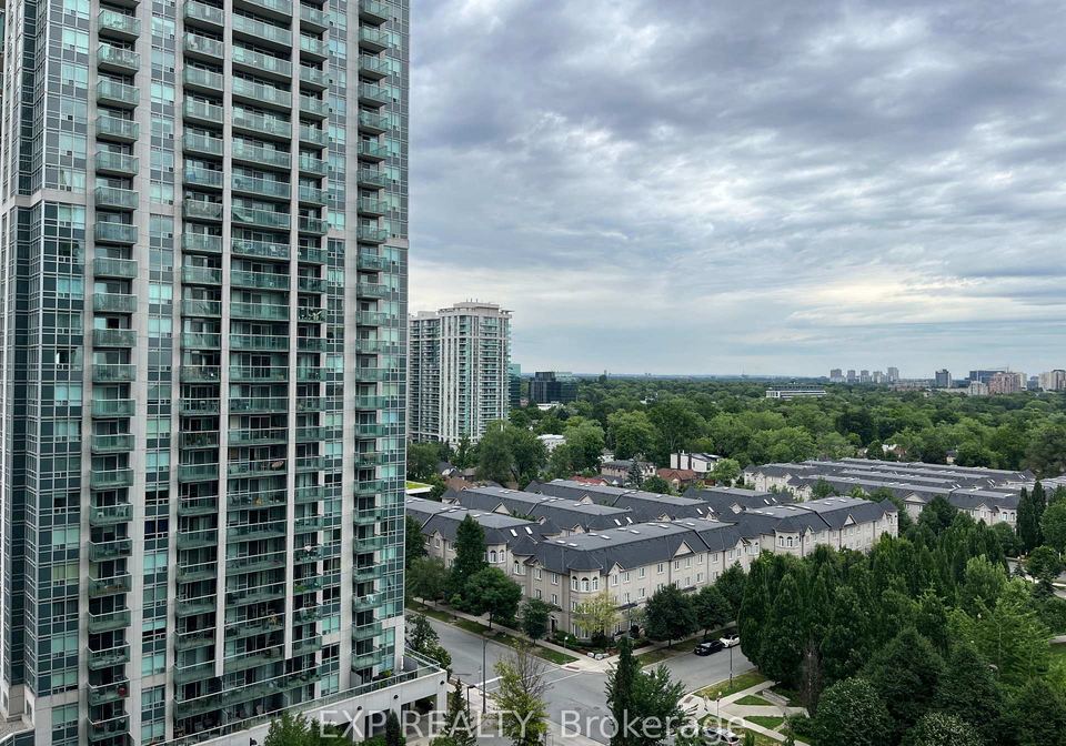 28-harrison-garden-boulevard-toronto-north-york-ontario-c13660568