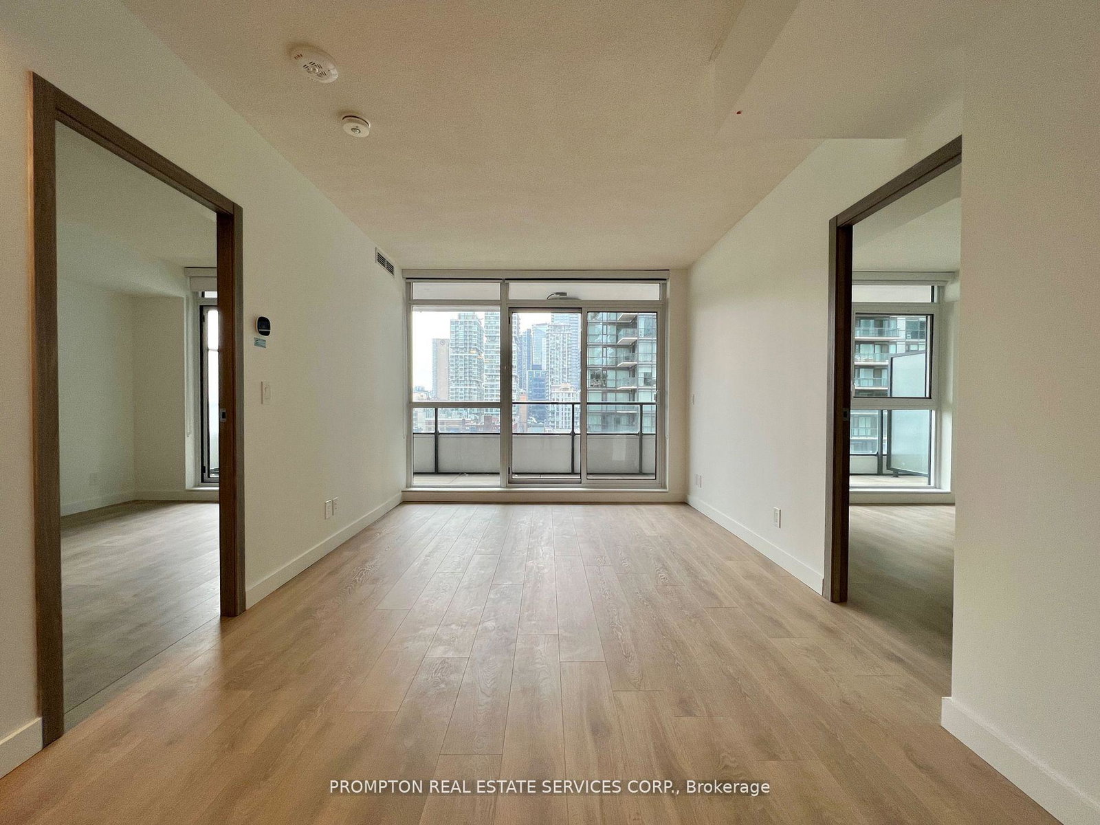38-widmer-street-toronto-toronto-ontario-c13660584