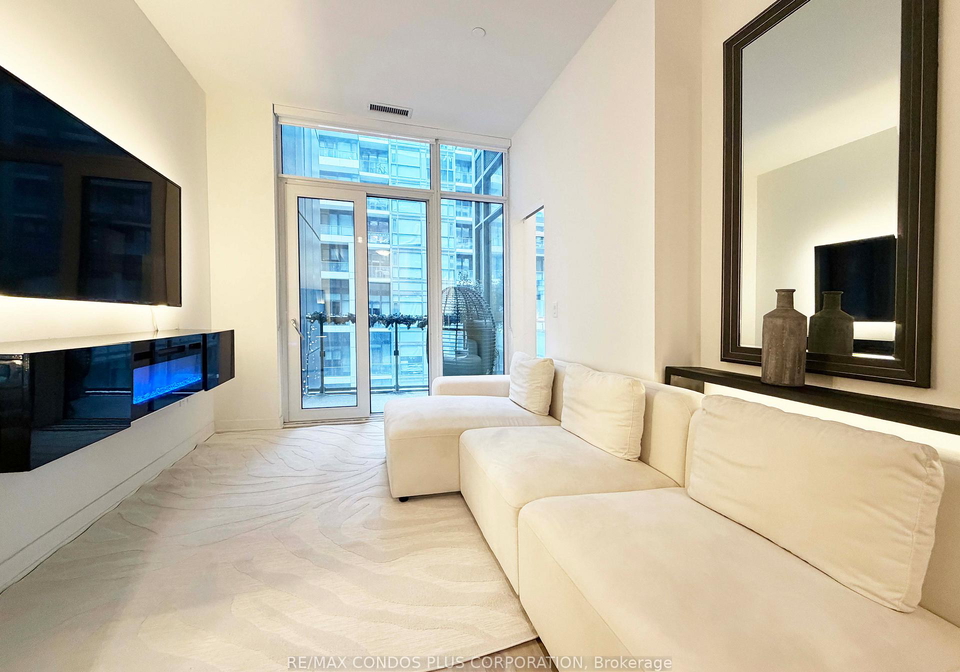 60-princess-street-toronto-toronto-ontario-c13660608