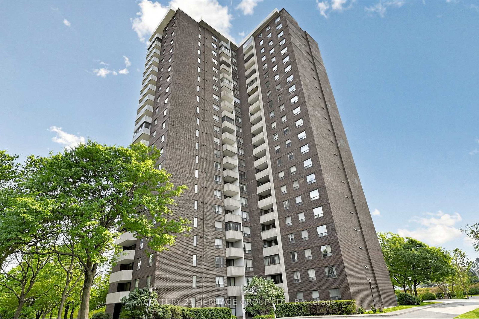 10-muirhead-road-toronto-north-york-ontario-c13660818