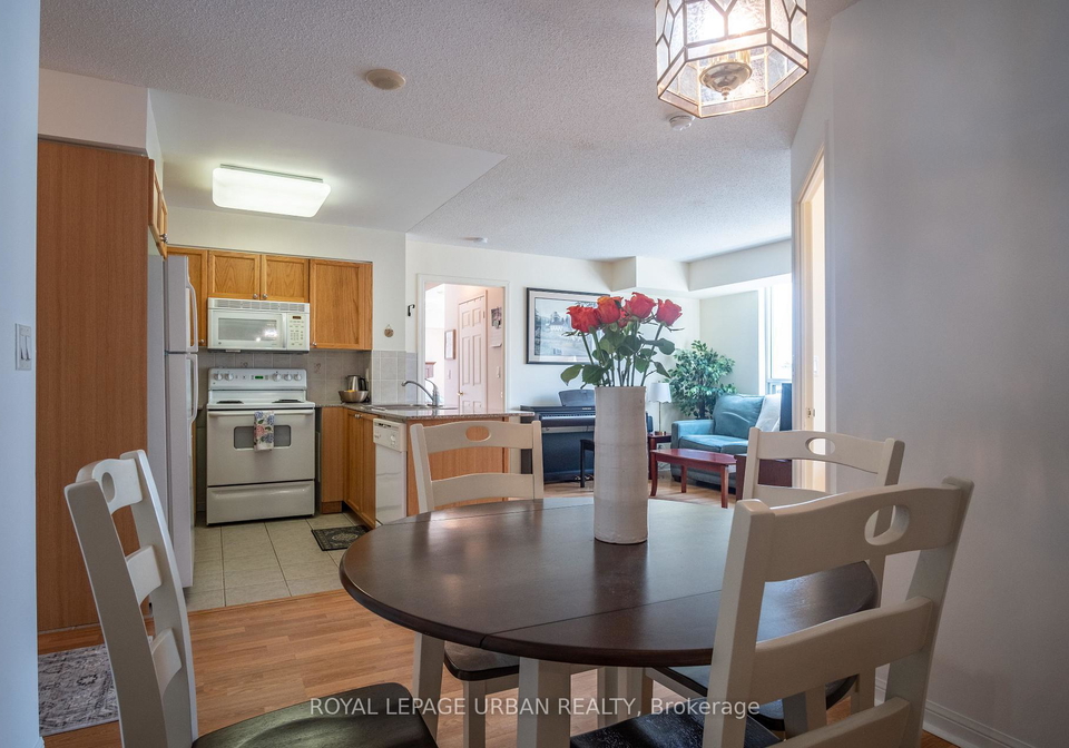 5940-yonge-street-toronto-toronto-ontario-c13660960
