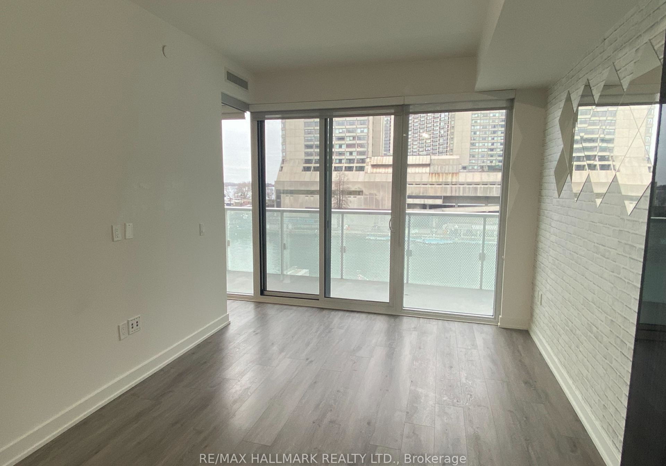 15-queens-quay-e-toronto-toronto-ontario-c13661050