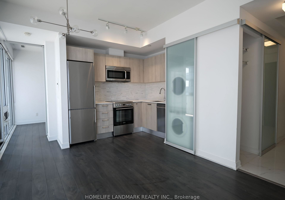 42-charles-street-e-toronto-toronto-ontario-c13661056