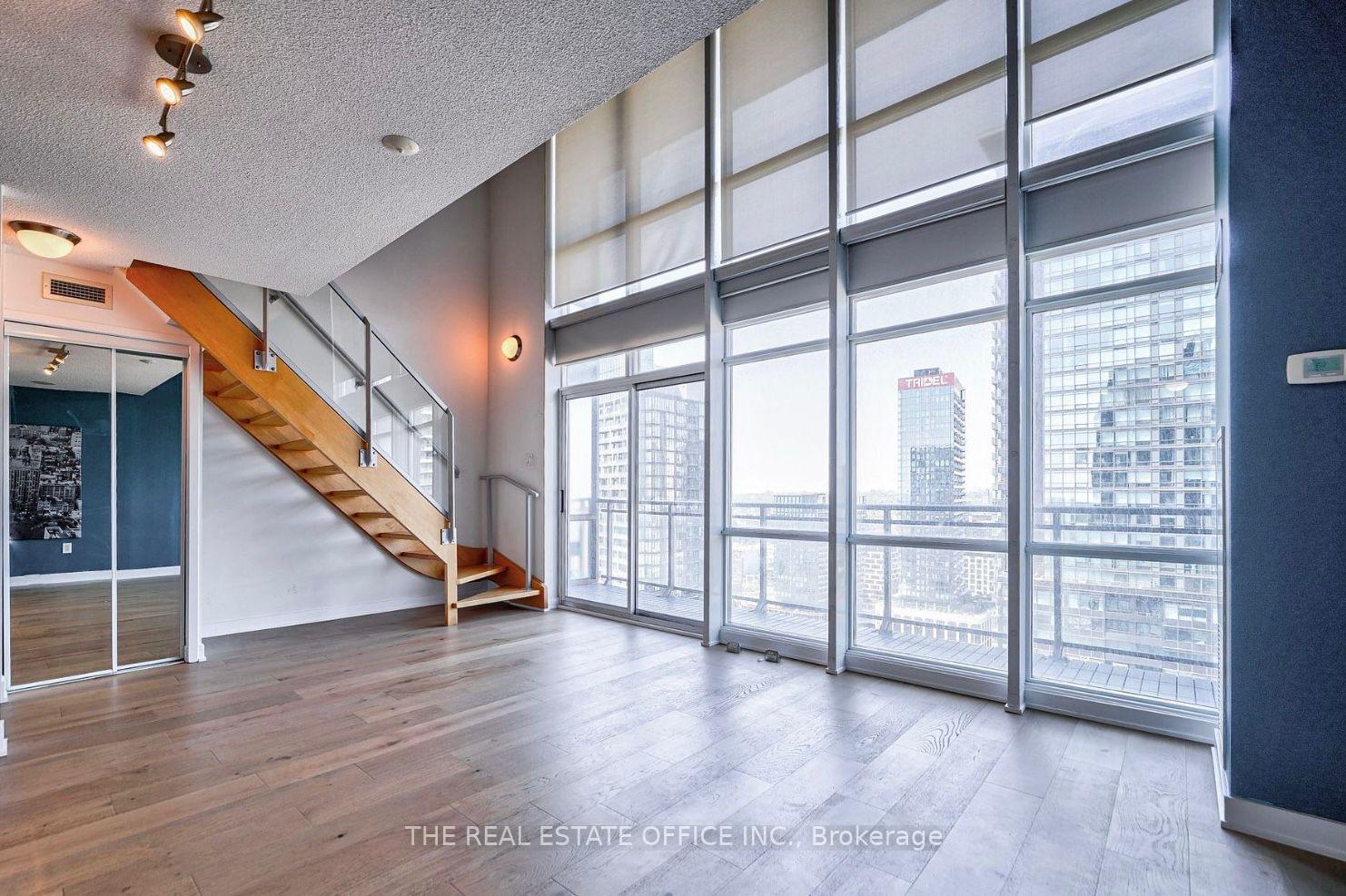 15-fort-york-boulevard-toronto-toronto-ontario-c13661218