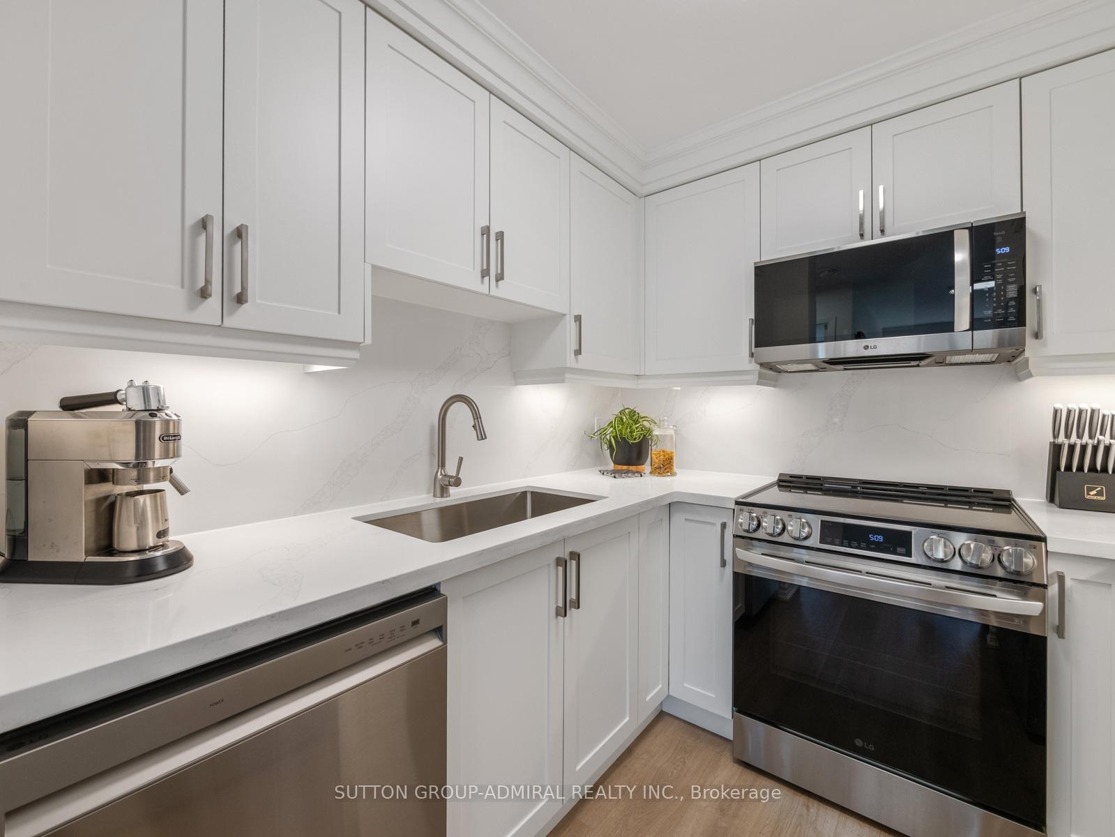35-finch-avenue-e-toronto-north-york-ontario-c13661348