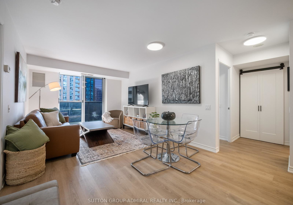 35-finch-avenue-e-toronto-north-york-ontario-c13661348