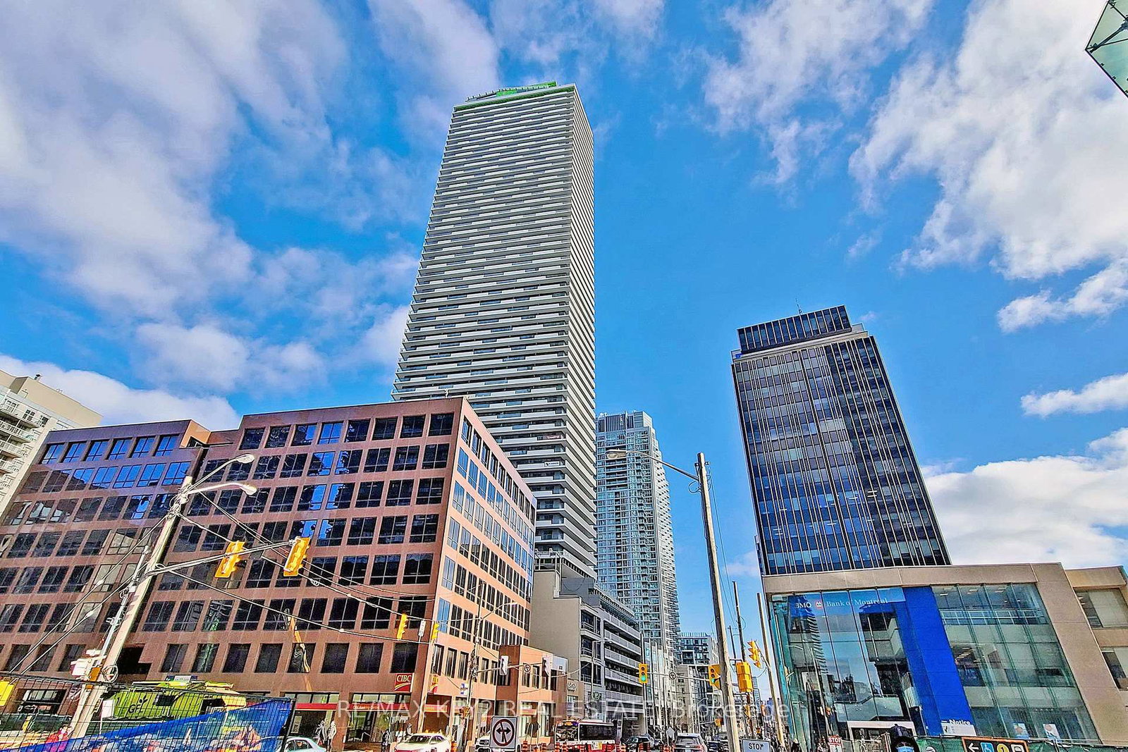 2221-yonge-street-toronto-toronto-ontario-c13661408