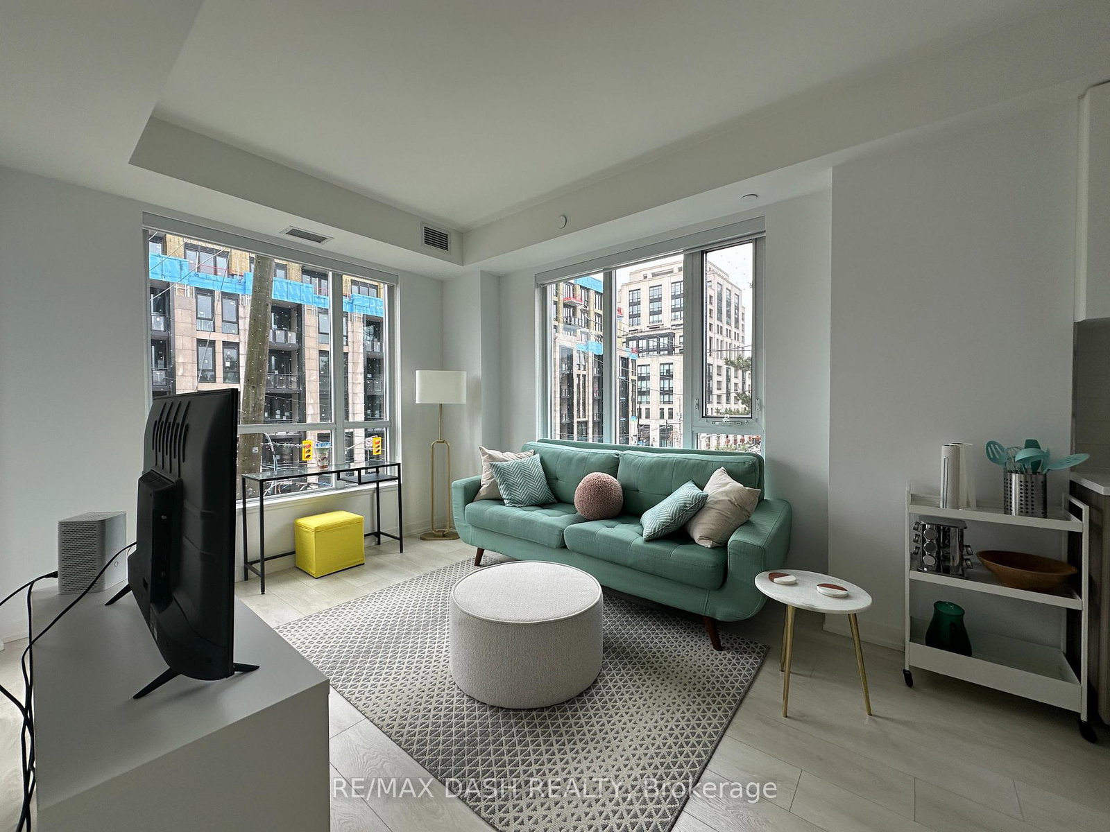 223-st-clair-avenue-w-toronto-toronto-ontario-c13661532