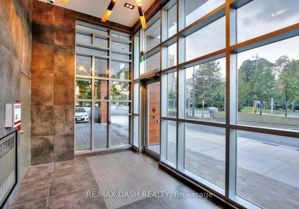 223-st-clair-avenue-w-toronto-toronto-ontario-c13661532