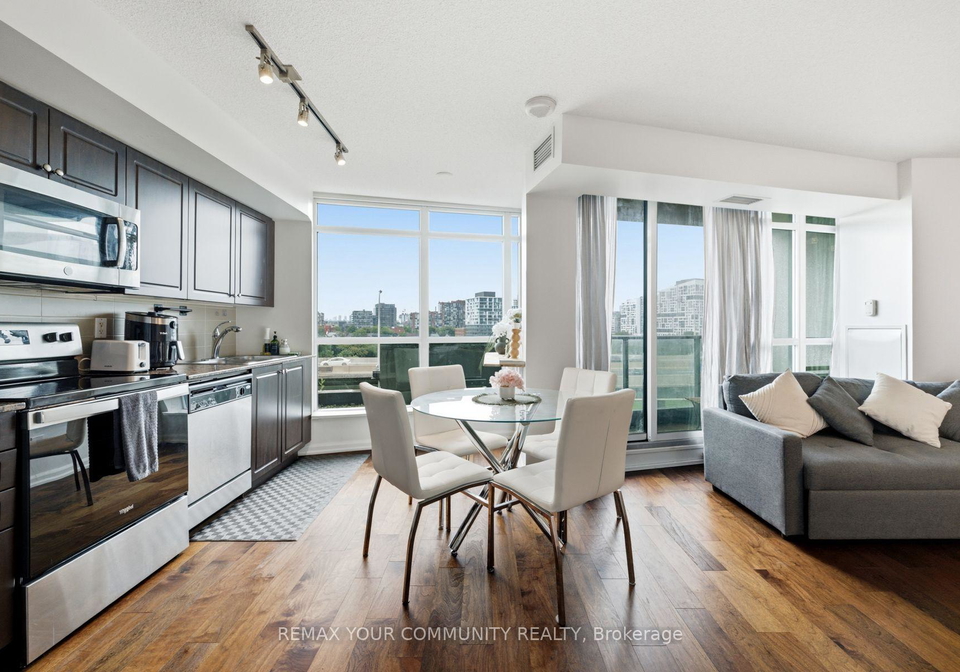 209-fort-york-boulevard-toronto-toronto-ontario-c13661544