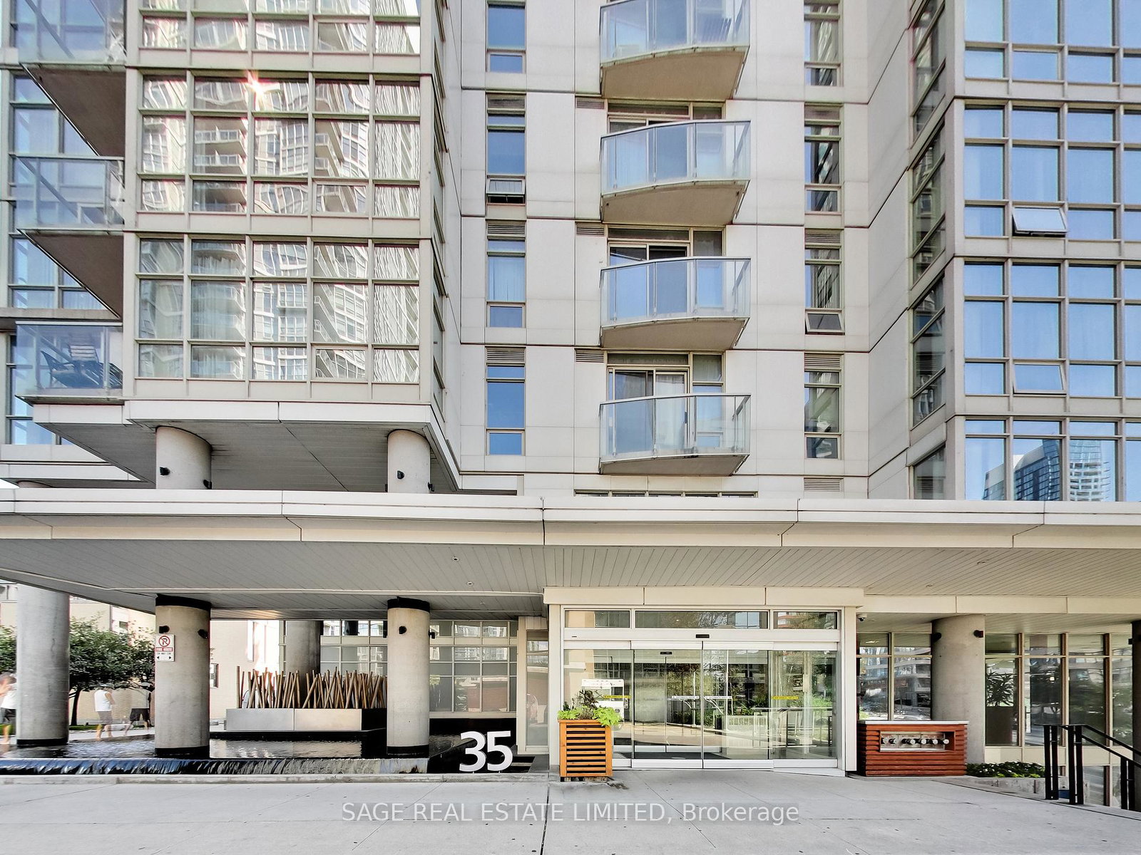 35-mariner-terrace-toronto-toronto-ontario-c13661578
