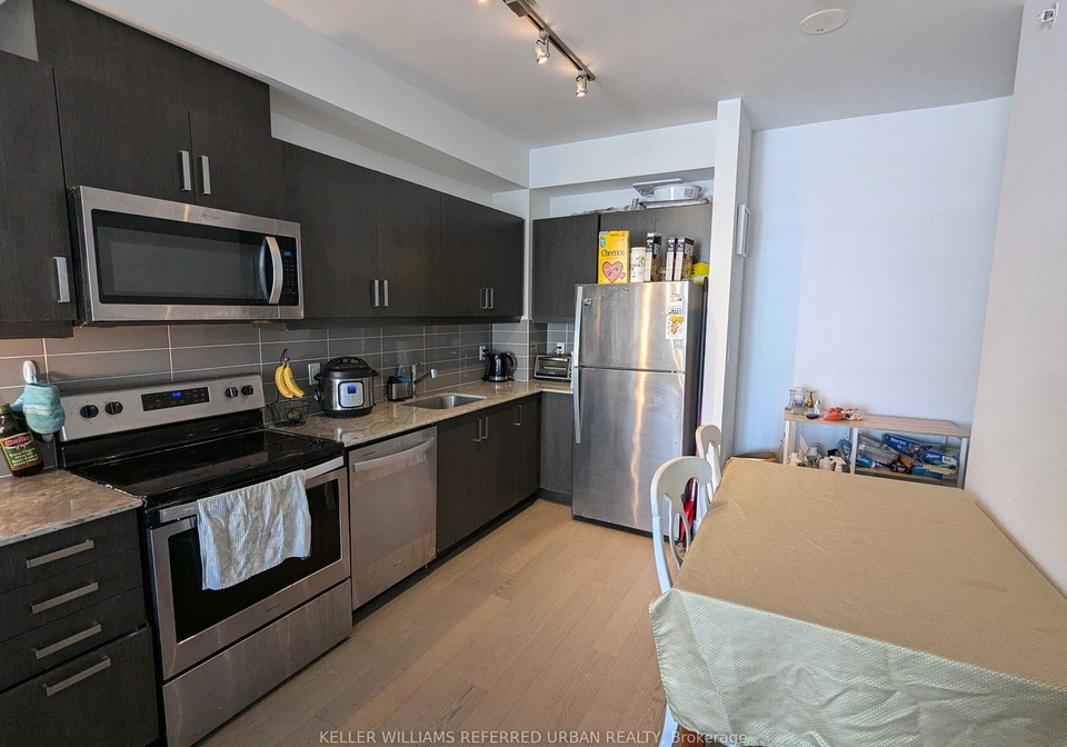 1486-bathurst-street-toronto-toronto-ontario-c13661812