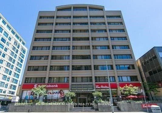 555-yonge-street-toronto-toronto-ontario-c13661846