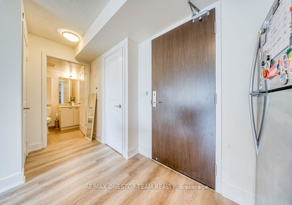 88-sheppard-avenue-e-toronto-north-york-ontario-c13662852