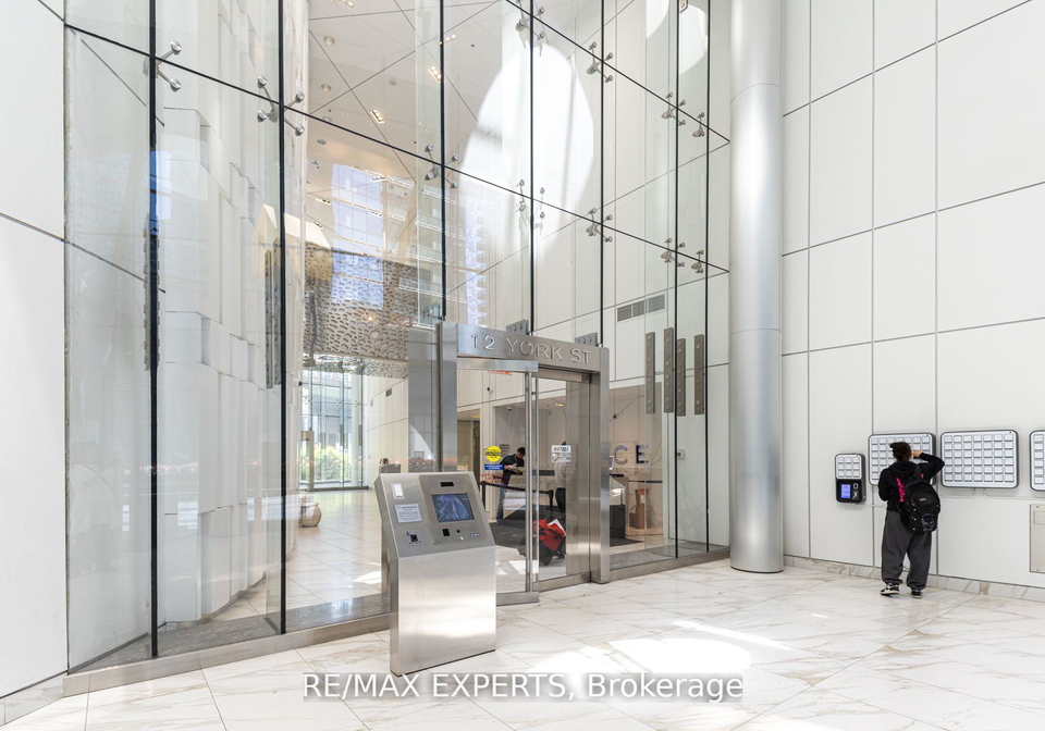 12-york-street-toronto-toronto-ontario-c13662896