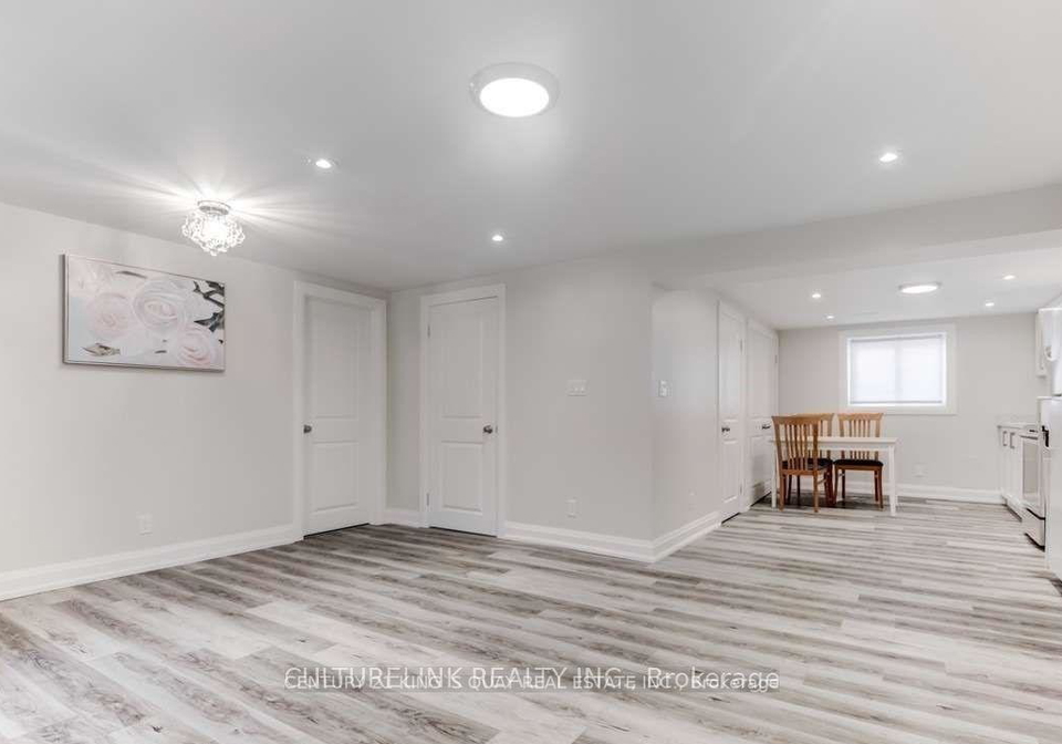 11-bowhill-crescent-toronto-north-york-ontario-c13663082