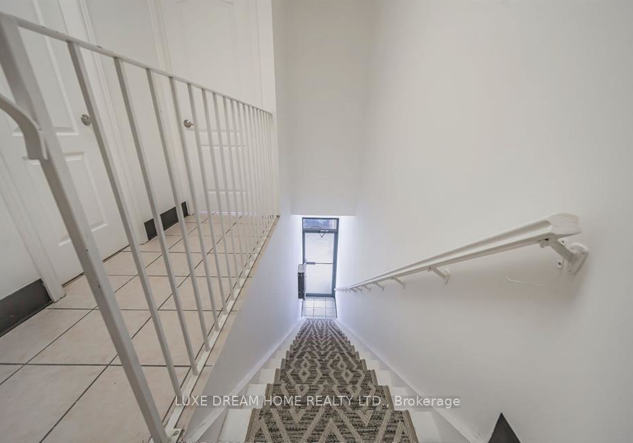 842-dundas-street-w-toronto-toronto-ontario-c13663158