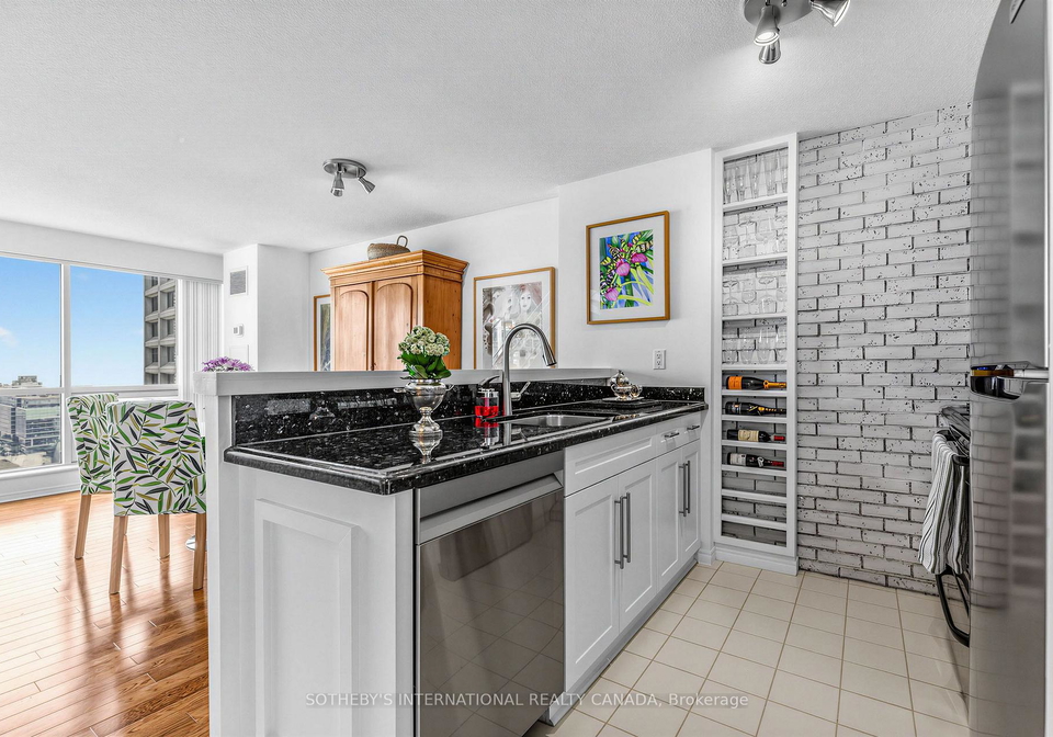 10-yonge-street-toronto-toronto-ontario-c13663184