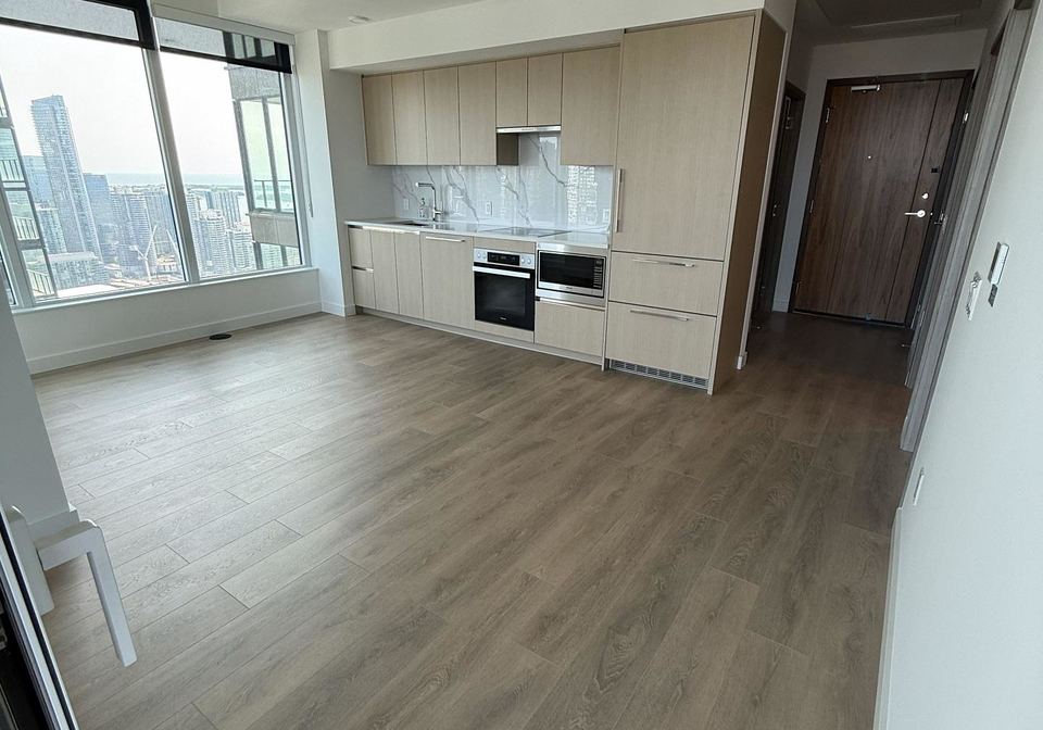 3-concord-cityplace-way-toronto-toronto-ontario-c13663334