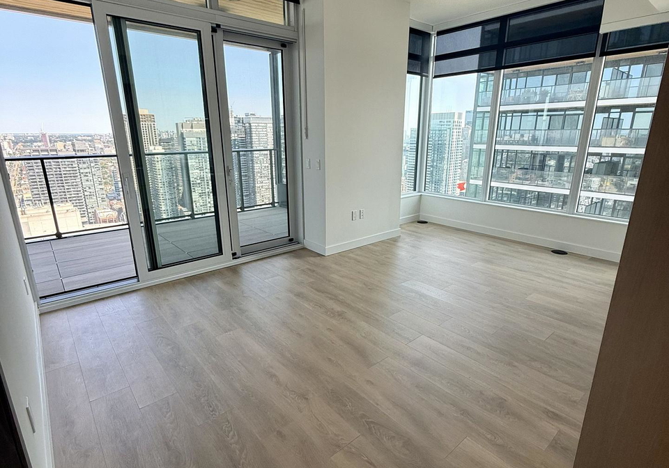 3-concord-cityplace-way-toronto-toronto-ontario-c13663334