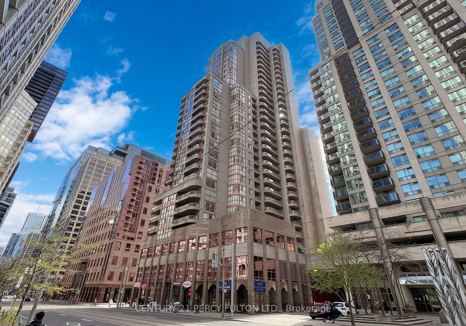 736-bay-street-toronto-toronto-ontario-c13663340