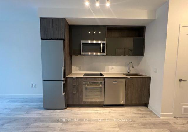 60-princess-street-toronto-toronto-ontario-c13663378