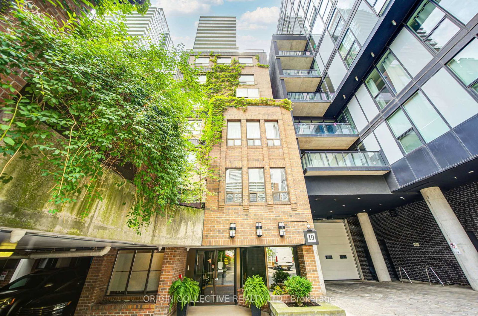 19-dundonald-street-toronto-toronto-ontario-c13663676
