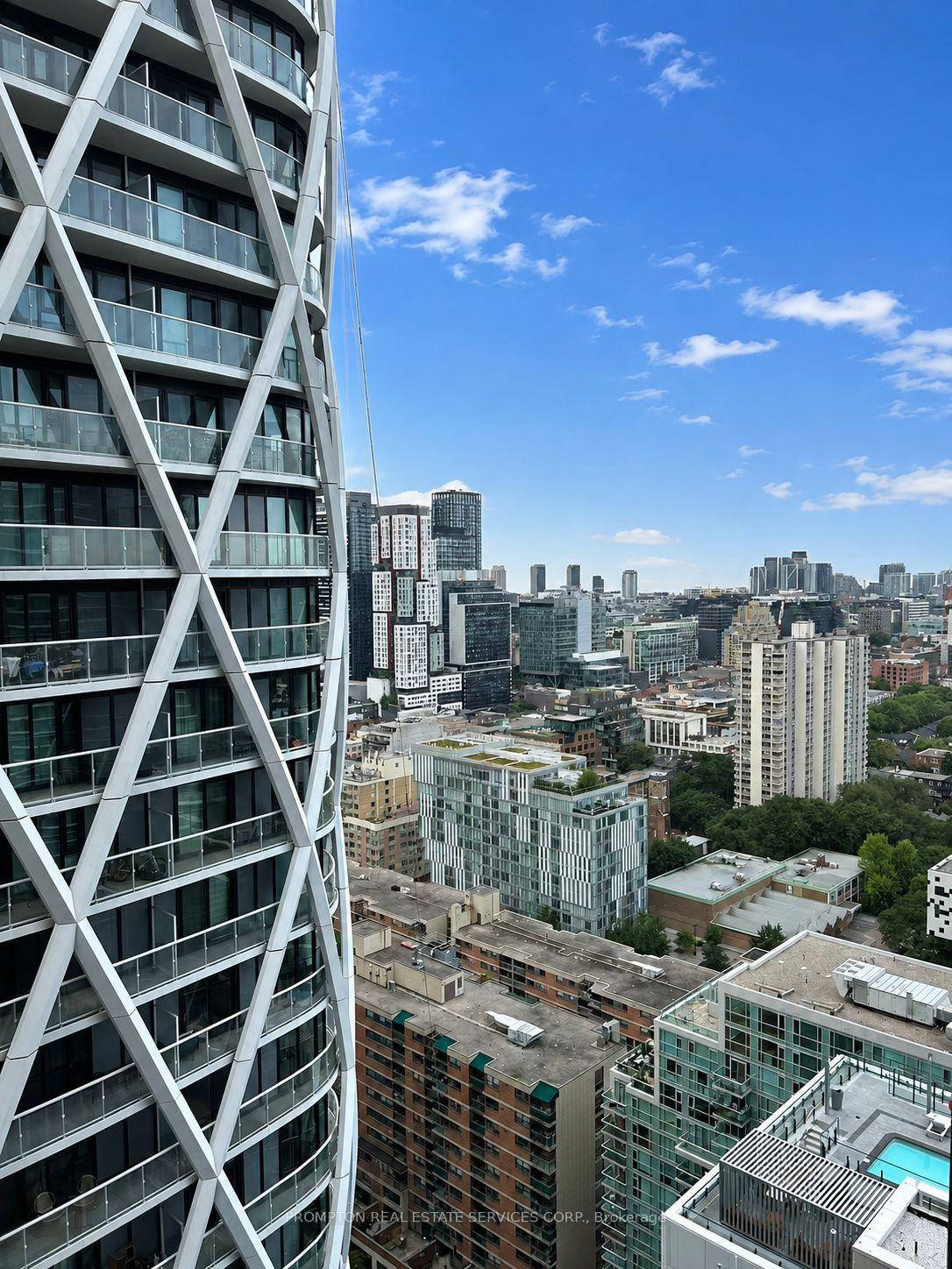 238-simcoe-street-toronto-toronto-ontario-c13664002