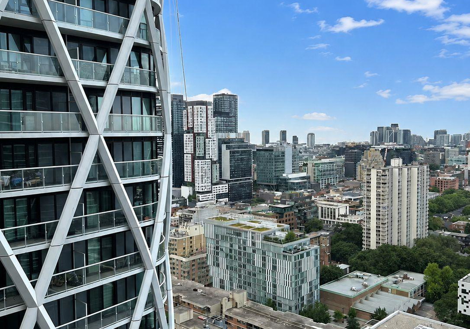 238-simcoe-street-toronto-toronto-ontario-c13664002