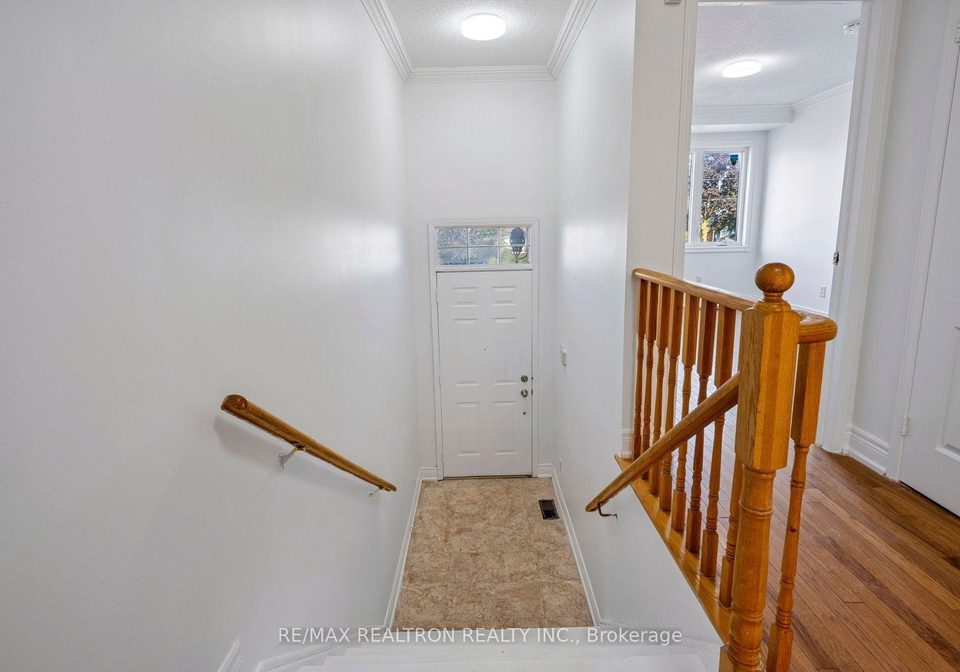19-warner-avenue-toronto-north-york-ontario-c13664152