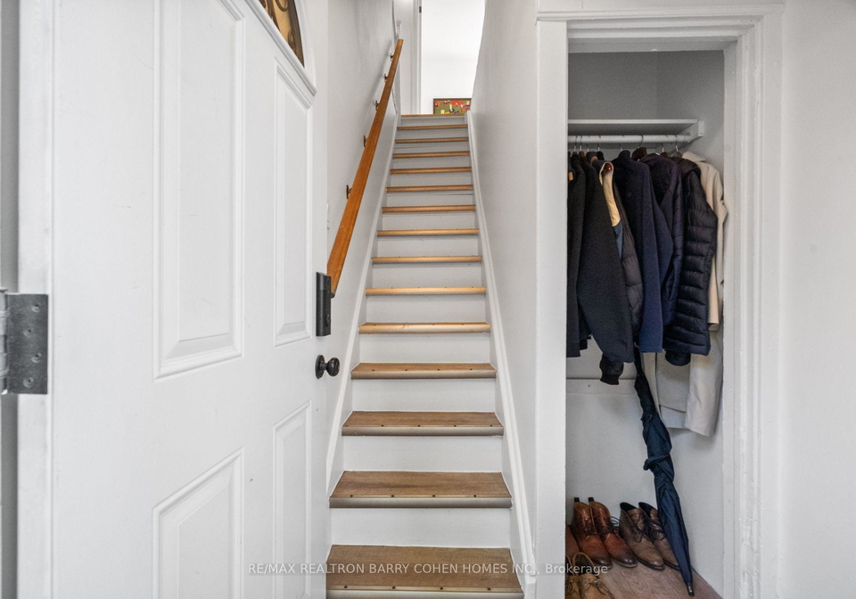 371-howland-avenue-toronto-toronto-ontario-c13664176